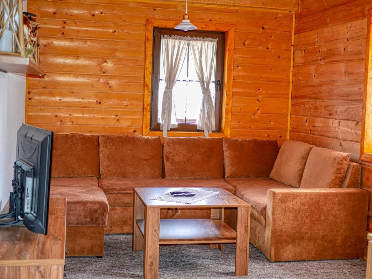 Hostinec Hron - Beňuš Exteriér fotografie